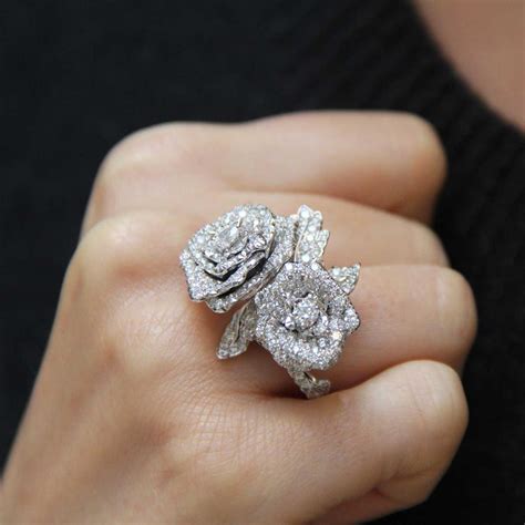 dior ring.